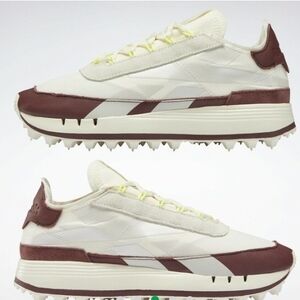 Trendy Reebok Women's Cream and Burgundy Sneakers